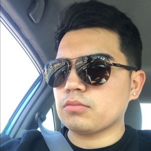 Meet your Posher, Luis